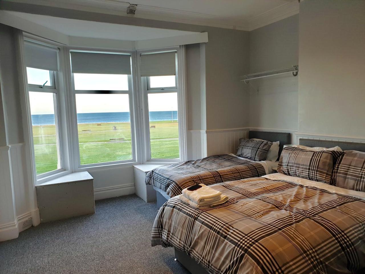 Cara Guesthouse Whitley Bay Bagian luar foto